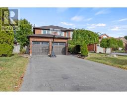11 CHATSWORTH CRES, whitby, Ontario